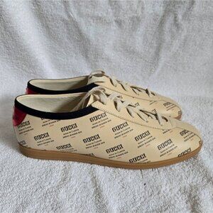 NIB Gucci Falacer Invite Print Beige and Red Logo Sneakers